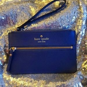 💋 Kate Spade Navy & Gold Wristlet - LIKE NEW!!